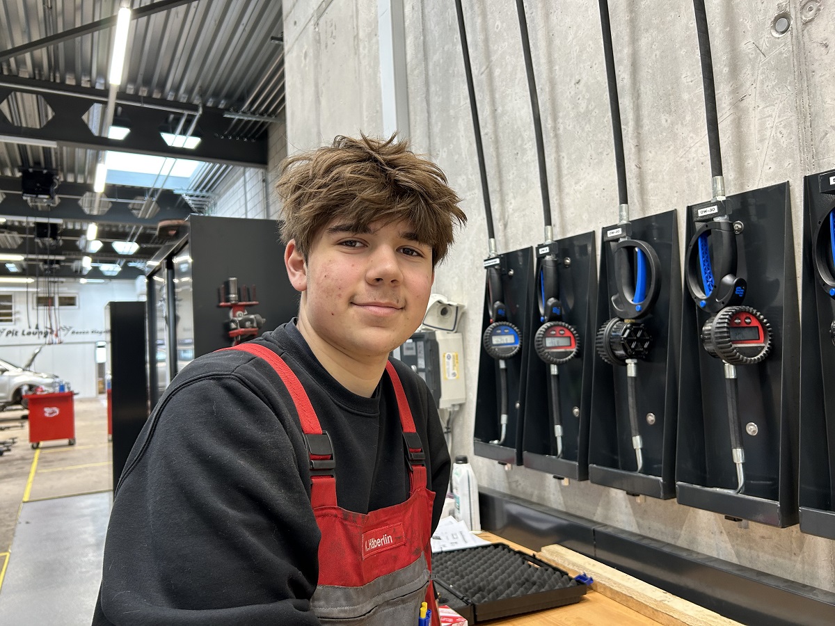 Keny Häberlin – Automobilmechatroniker i.A., Garage Jörg AG in Weesen