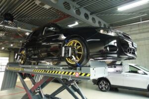 Lenkgeometrie5 Lenkgeometrie-Vermessung bei der Garage Jörg AG Weesen