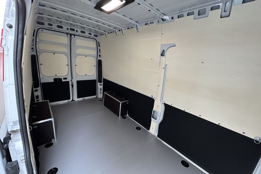 Toyota Proace Max – Mietfahrzeug im Jörg Rent-Center Weesen
