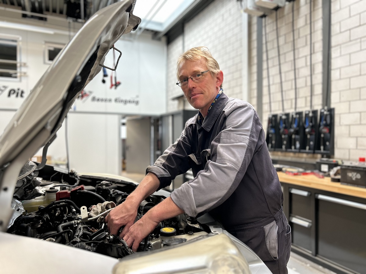 Simon Graf – Leitung Werkstatt, Garage Jörg AG in Weesen