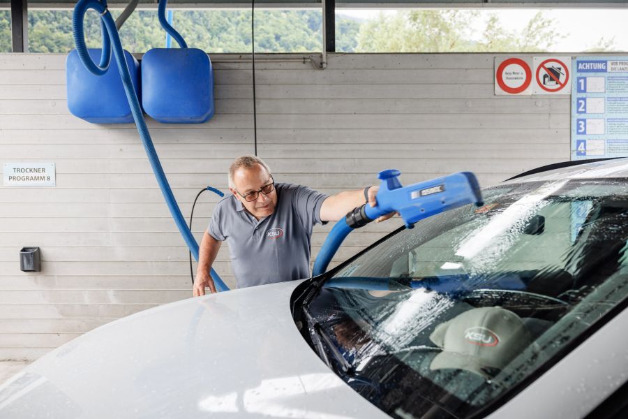 Jörg Wasch-Center Weesen – Fahrzeugwäsche