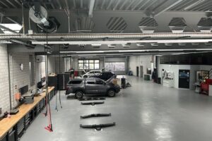 Werkstatt : Service 3 Servicearbeiten in der Werkstatt der Garage Jörg AG Weesen