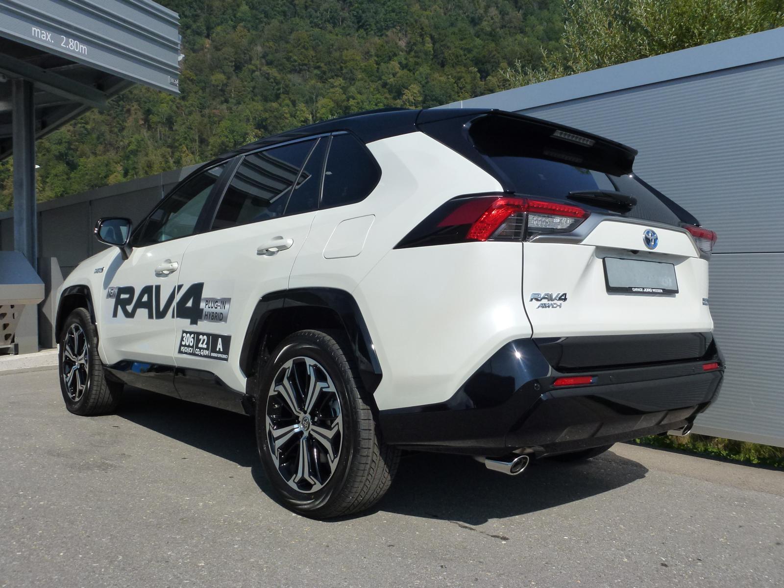 RAV 4 Plug in 3
