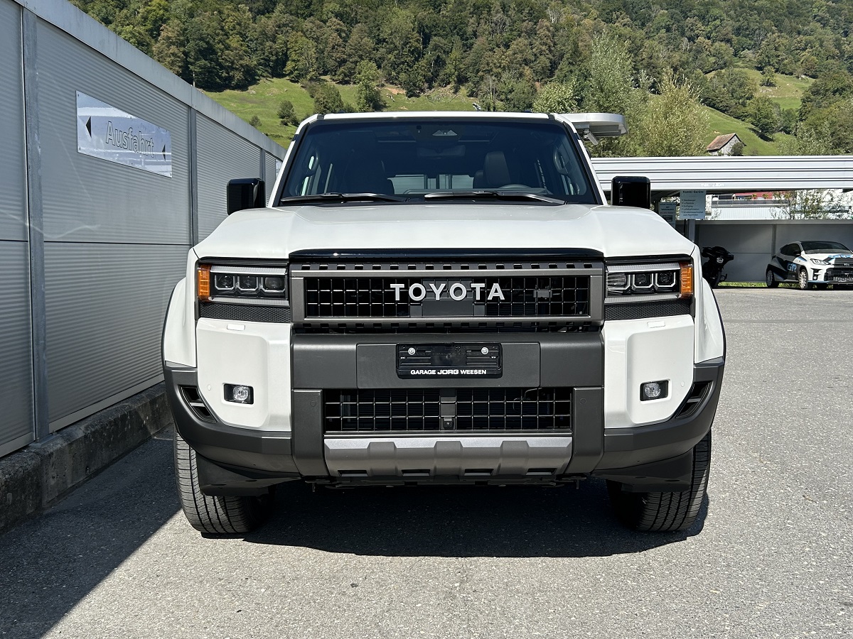 ToyotaLC2024 2