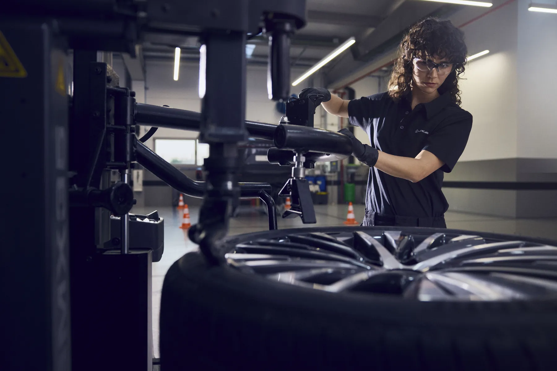 Lexus RZ im Service bei der Garage Jörg AG Weesen
