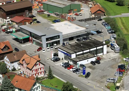 Anbau der Werkstatthalle der Garage Jörg in Weesen 1985