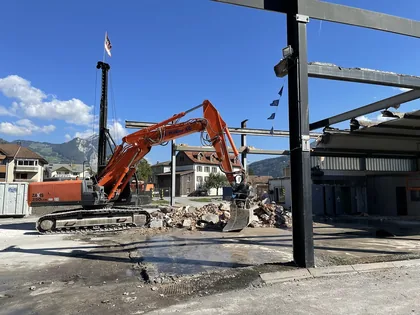 Start des Erweiterungsbaus der Garage Jörg AG im Jahr 2022